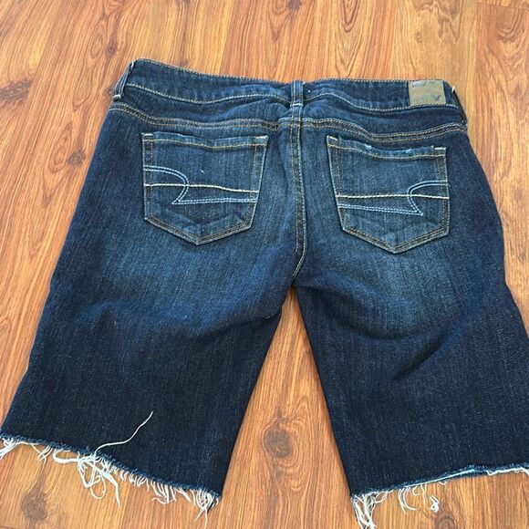 American eagle denim jean mid thigh shorts size 2 - Picture 4 of 4